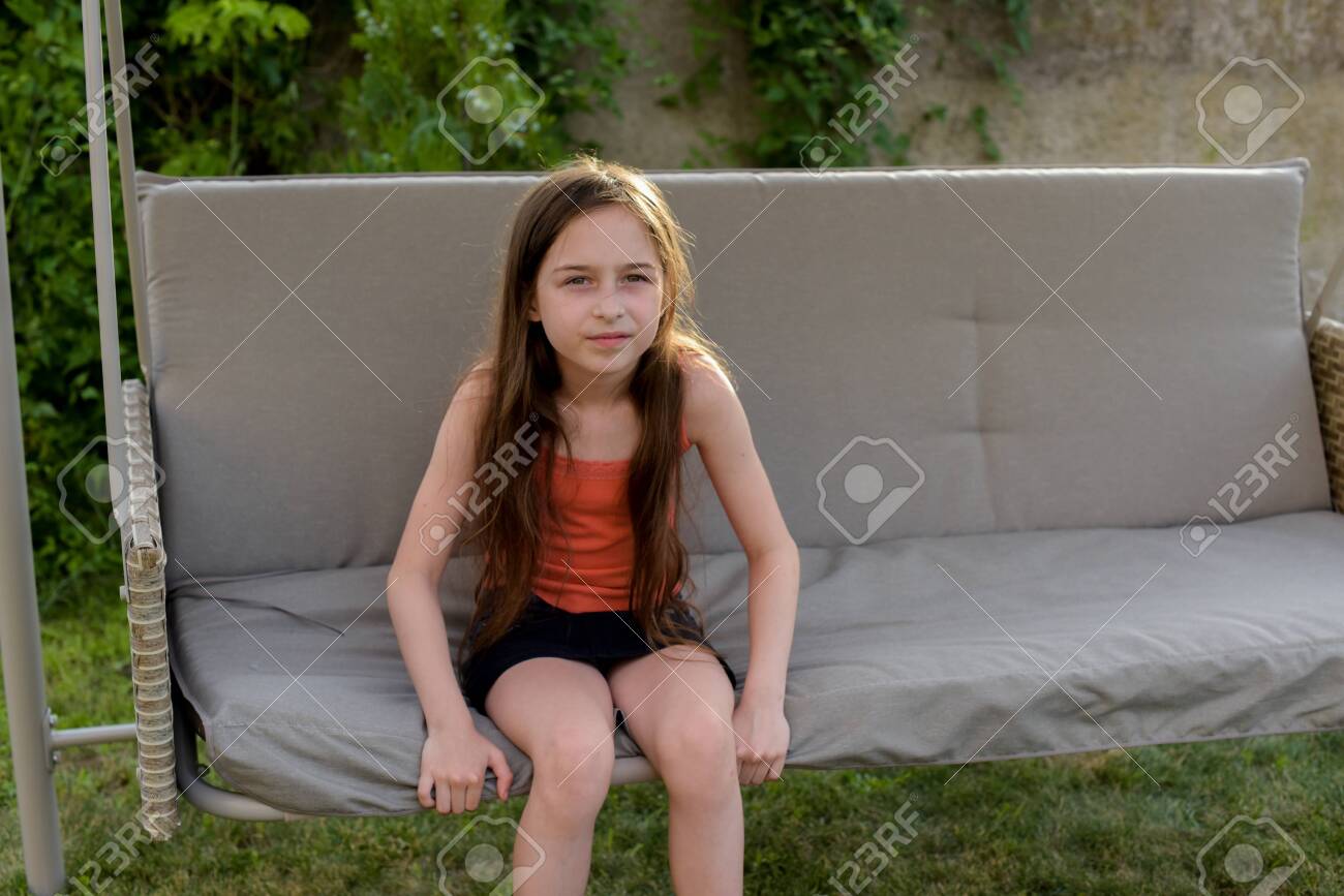 garden swing for 8 year old