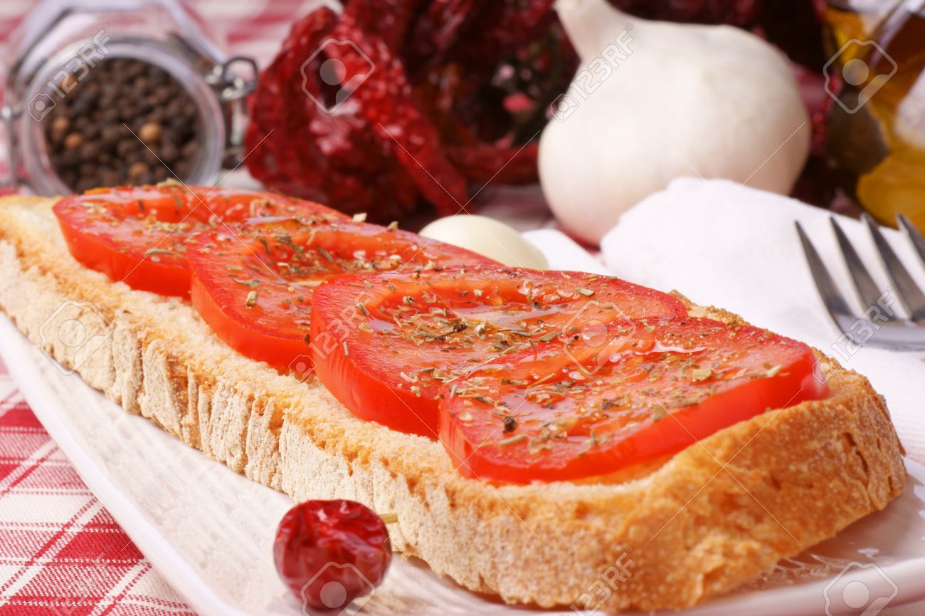 Pan con aceite de oliva y oregano