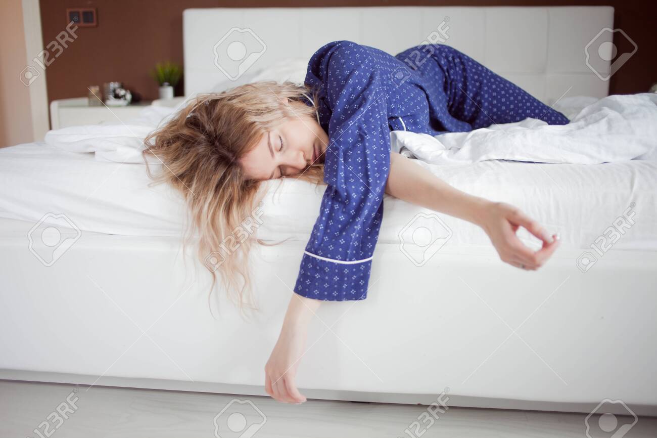 Lazy in bed online