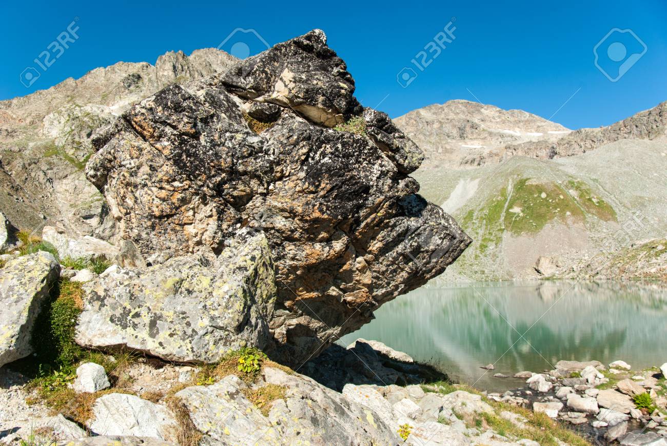 ソフィア Arkhyz 大コーカサス山脈 カラチャイ湖 チェルケス共和国 ロシア の写真素材 画像素材 Image