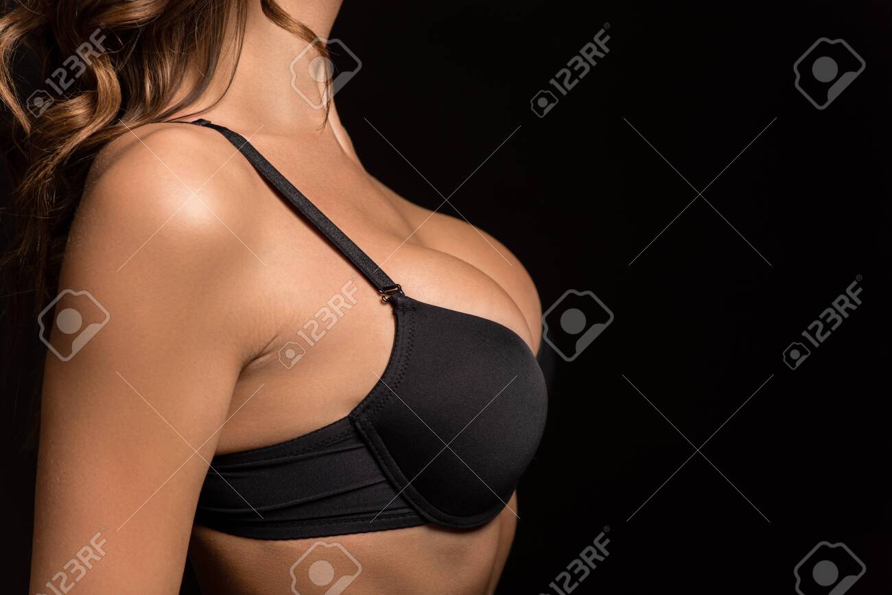 Sports Bra For Heavy Breast Photos, Download The BEST Free Sports Bra For Heavy  Breast Stock Photos & HD Images