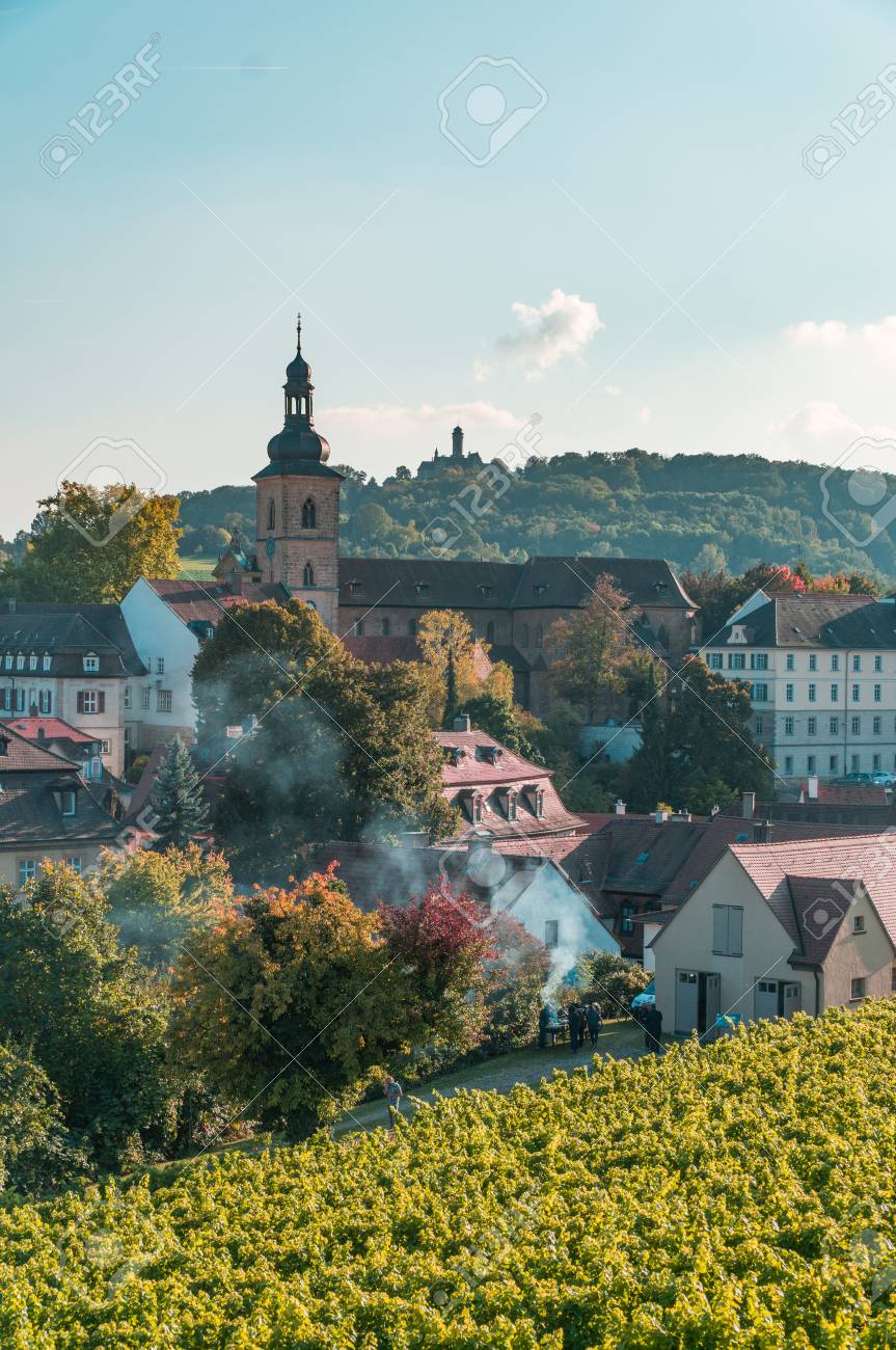 バンベルク ドイツ バイエルン州の背景鐘楼の教会と都市の景観 の写真素材 画像素材 Image 89968453