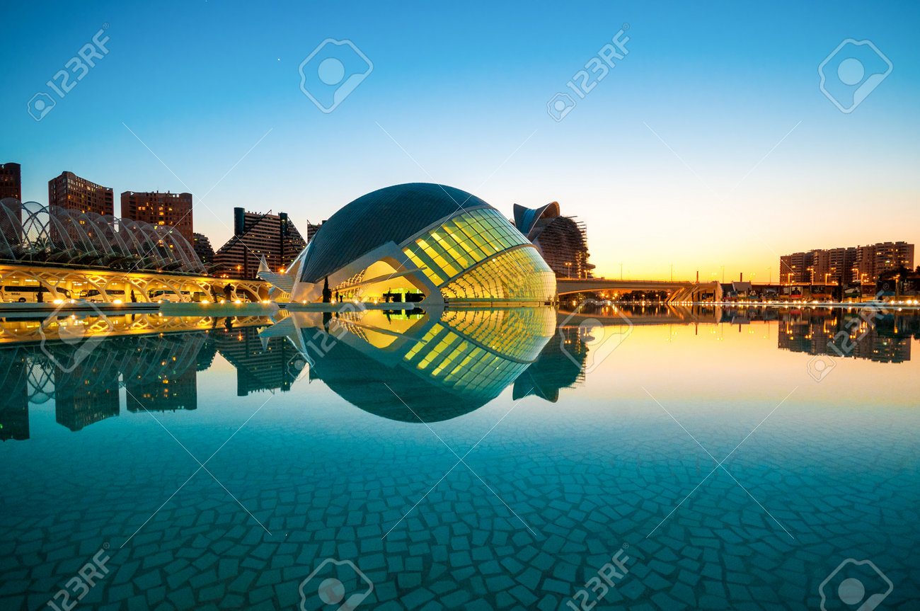 La città delle arti e delle scienze di valencia, in spagna. foto ... Citta delle arti e delle scienze di valencia