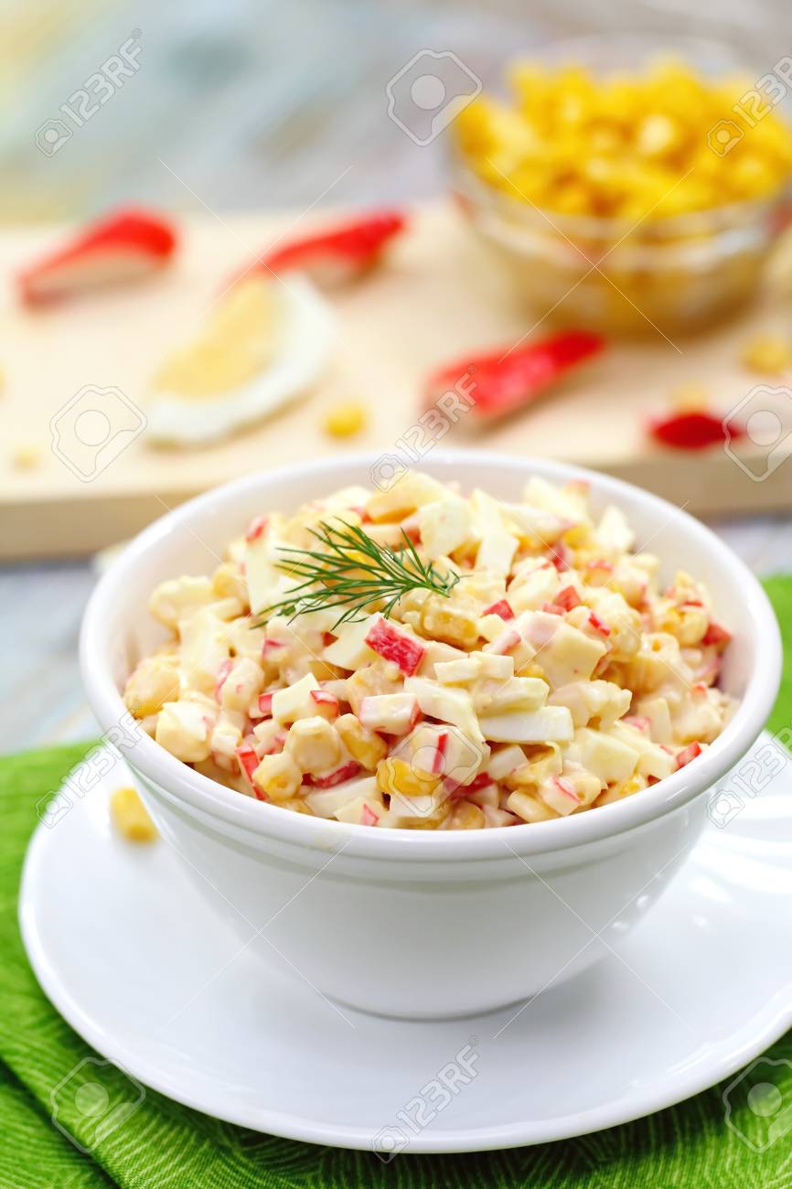 Classic salad of crab sticks. Crab sticks with an egg: a recipe 94 Classic salad of crab sticks. Crab sticks with an egg: a recipe 99