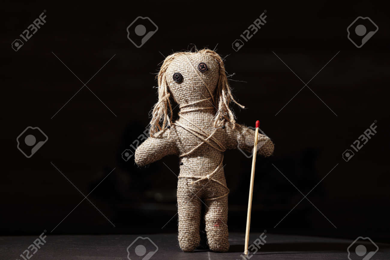 禁止呪物 ヴードゥー人形 灰色 強力恨み呪う、仕返し、復讐 ブードゥー