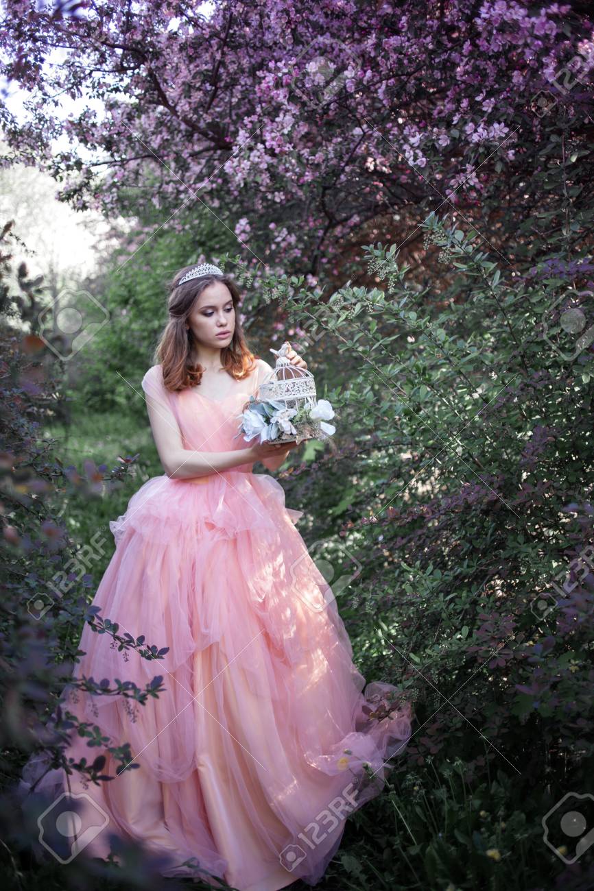 Girls in pink dress Clearance