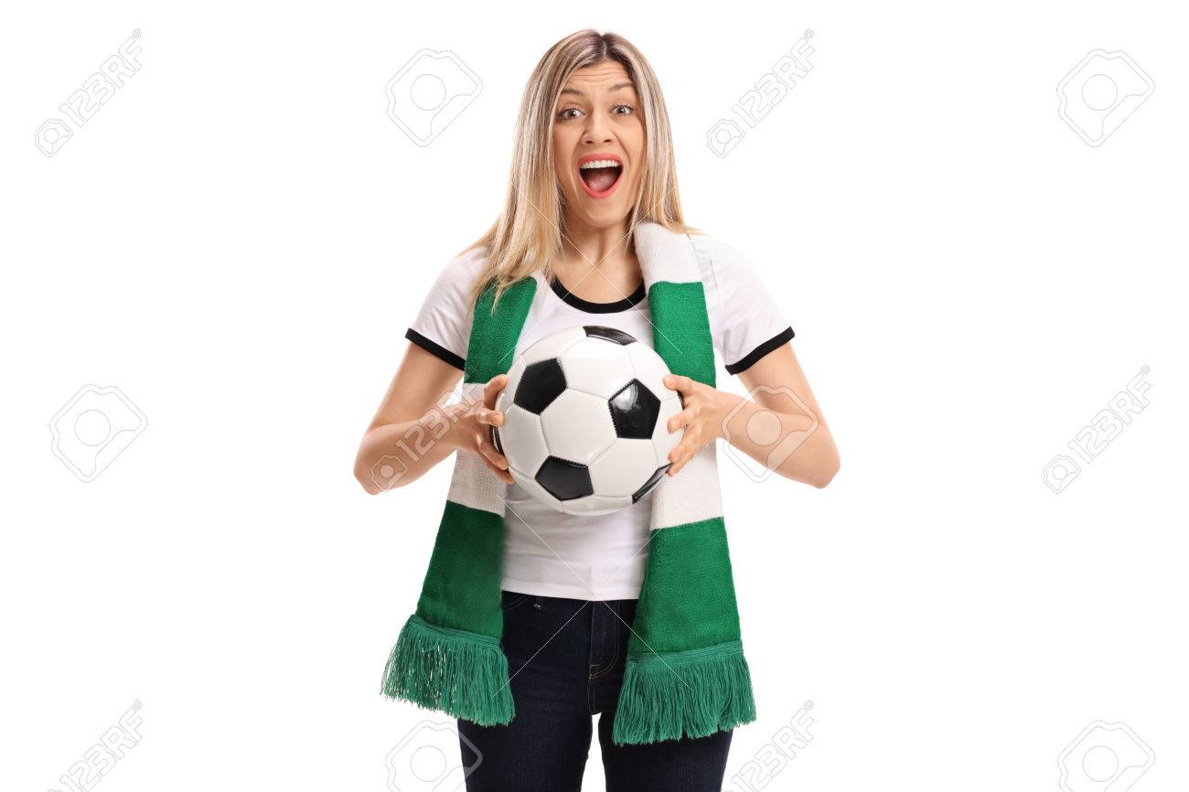 女子サッカーのファンのスカーフとサッカーは 白い背景で隔離を応援 の写真素材 画像素材 Image