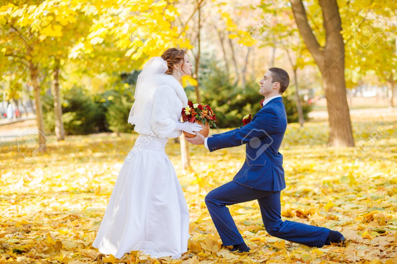 面白い新婦新郎結婚式 の写真素材 画像素材 Image