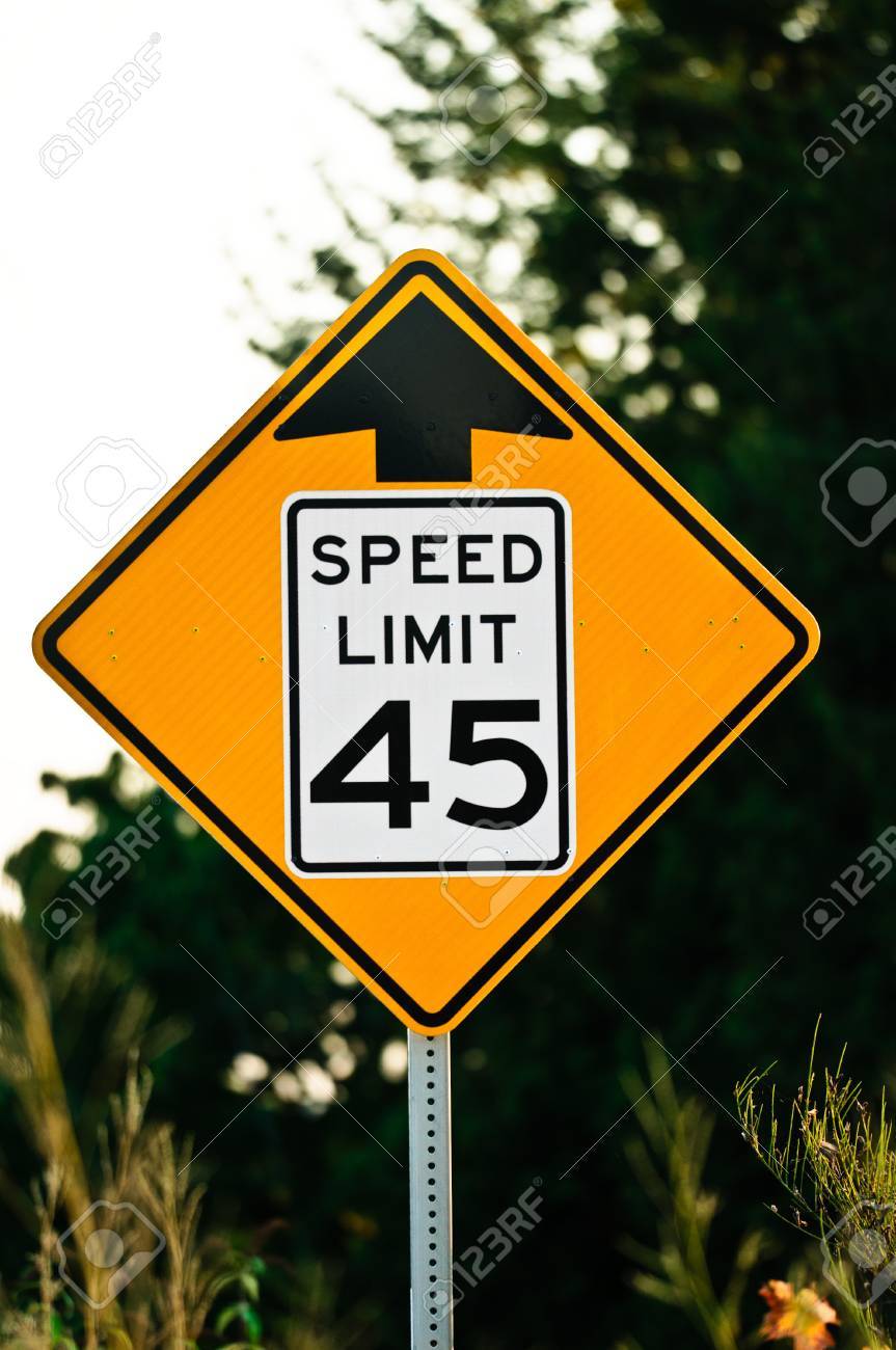 Road Sign Used In The USA, 45 MPH Speed Limit. Stock Photo