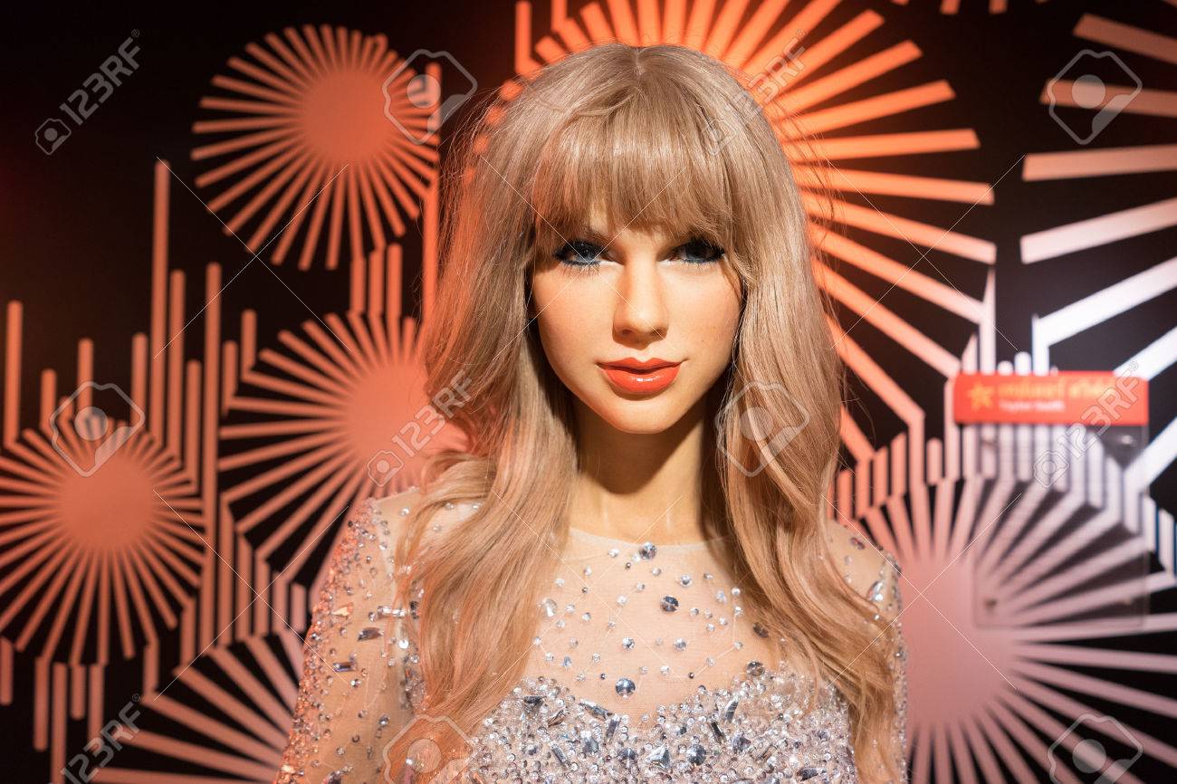 Taylor Swift(テイラー・スウィフト) 人形