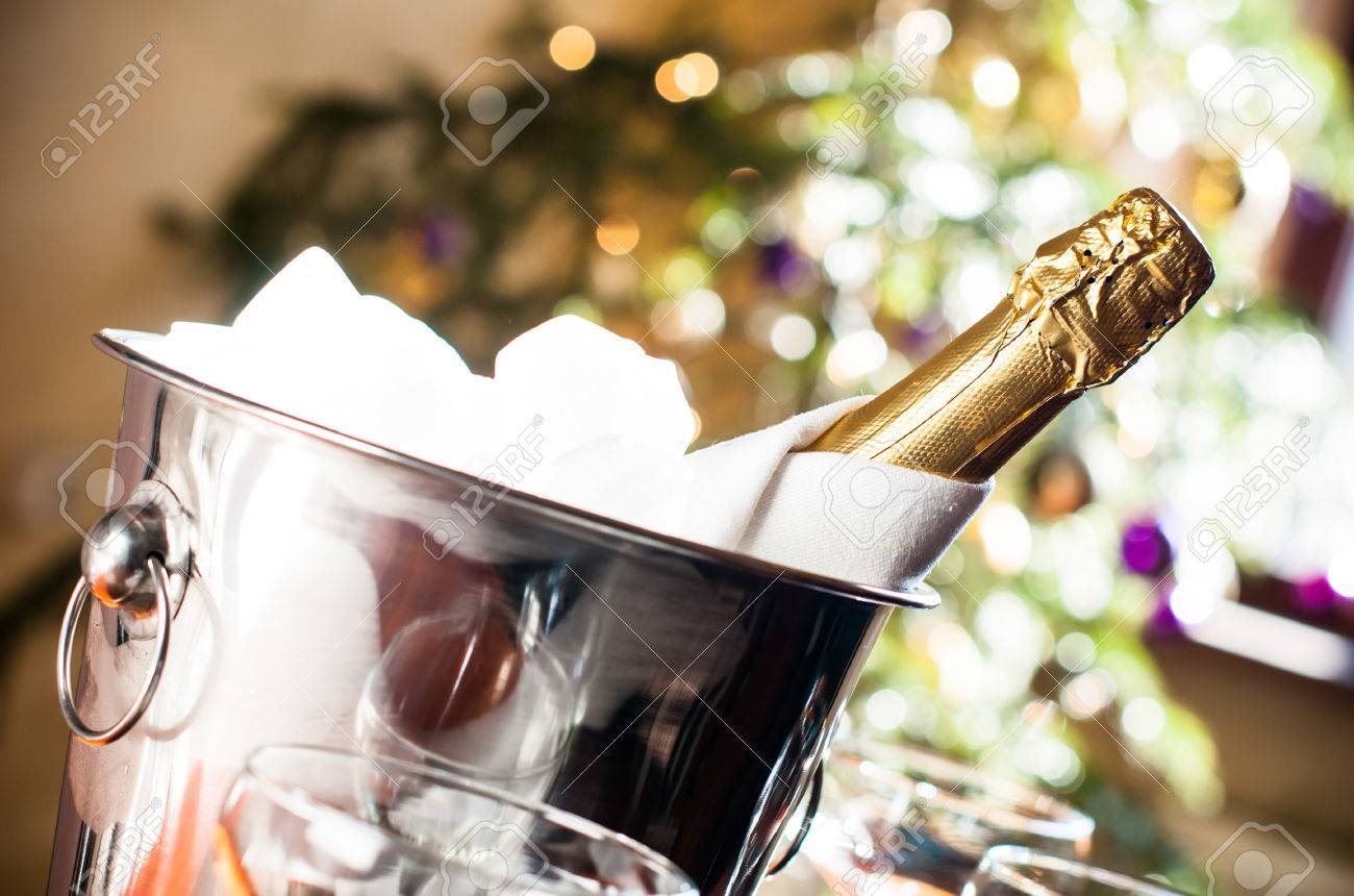 Does champagne need to be chilled