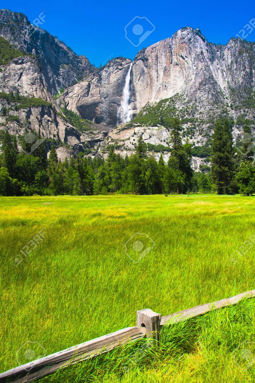 Yosemite Falls in Yosemite National Park,California - 20138861 Yosemite Falls in Yosemite National Park,California - 20138861