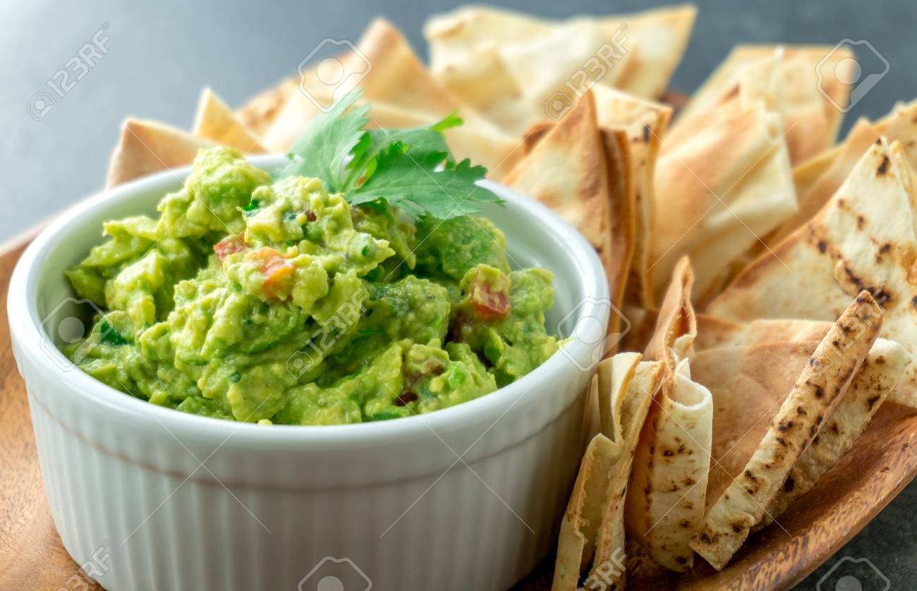 ワカモレのメキシコ料理 グアカモーレはアボカド ベースのディップ 伝統的メキシコ アステカ 料理 です 健康といくつかの簡単な食材を家庭で作りやすい パーティー料理 バーでは素晴らしい の写真素材 画像素材 Image ワカモレのメキシコ料理 グアカモーレはアボカド ベースのディップ 伝統的メキシコ アステカ 料理 です 健康といくつかの簡単な食材を家庭で作りやすい パーティー料理 バーでは素晴らしい の写真素材 画像素材 Image