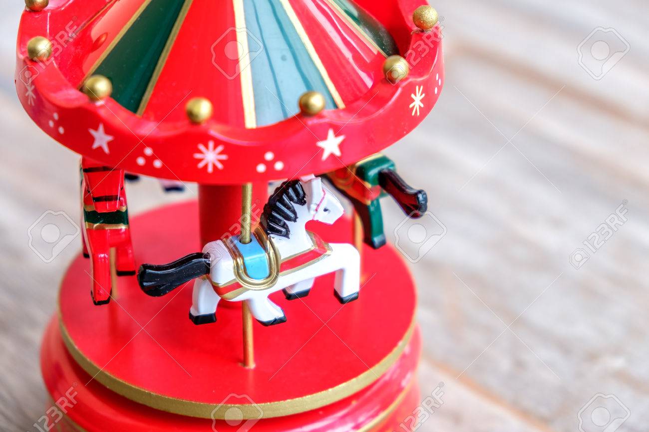 toy merry go round carousel
