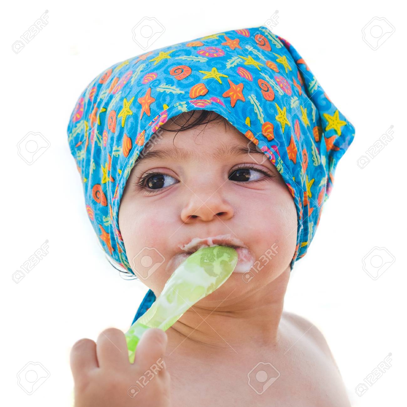 Cuillere Nouveau Ne Se Manger Isole Bandana Bebe Face Ete Mer Tenue Banque D Images Et Photos Libres De Droits Image Cuillere Nouveau Ne Se Manger Isole Bandana Bebe Face Ete Mer Tenue Banque D Images Et Photos Libres De Droits Image