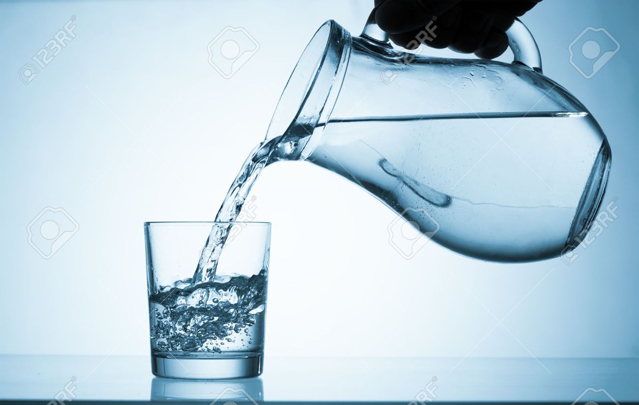 Resultado de imagen para jarra con agua