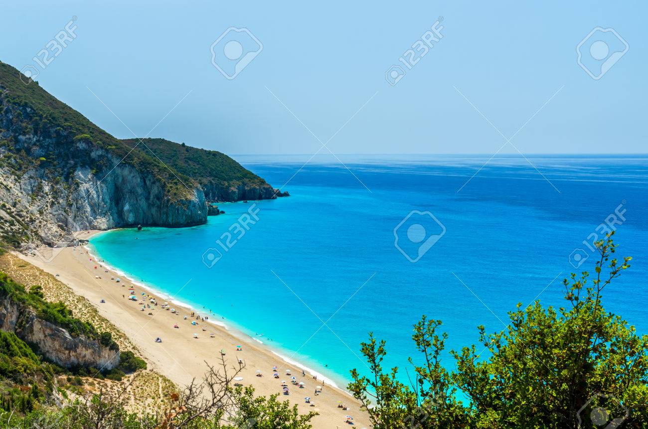 ギリシャ レフカダ島ミロス島のビーチ アギオスなべ村の近くレフカダ島 ギリシャのミロス島ビーチ の写真素材 画像素材 Image