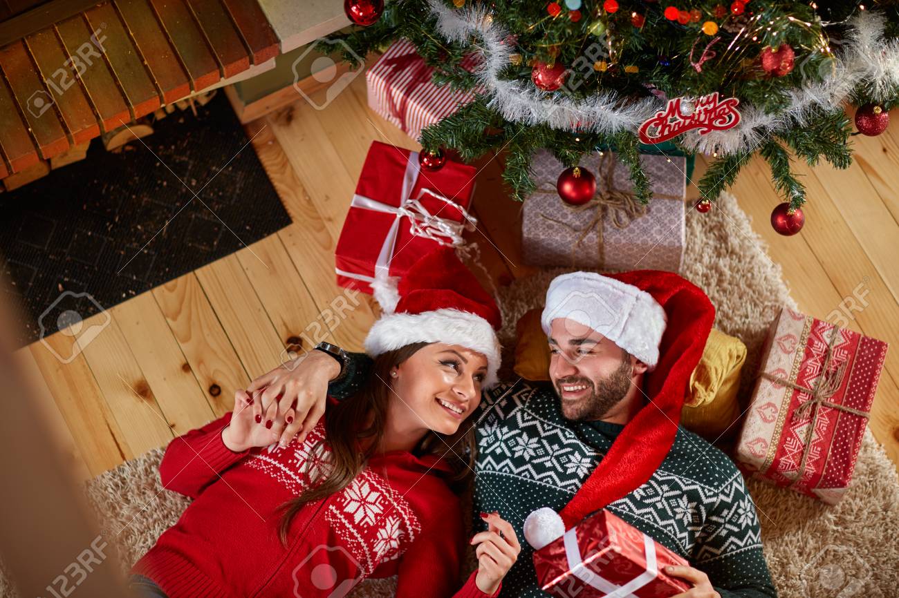 Resultado de imagen de ENAMORADOS EN NAVIDAD"