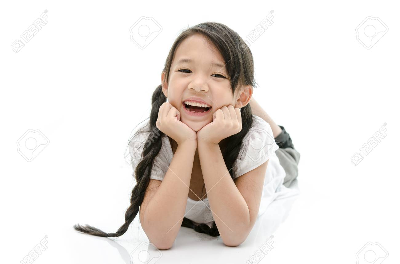 白の手であごを安静時少しかわいいアジアの女の子 の写真素材 画像素材 Image