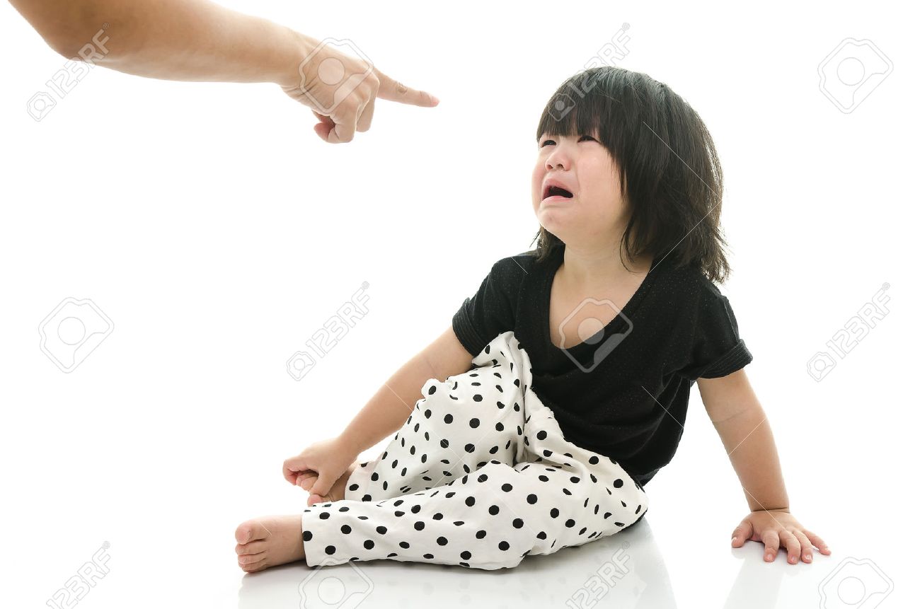 Asian baby crying while mother scolding on white background isolated - 37578227 Asian baby crying while mother scolding on white background isolated - 37578227