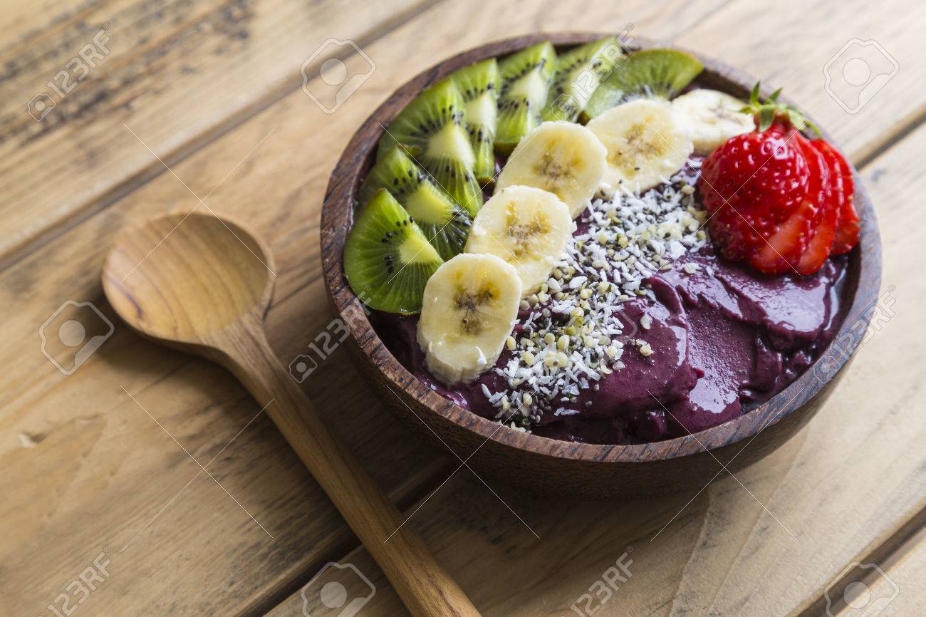 Acai Bowl Banco De Imagens Royalty Free Ilustracoes Imagens E Banco De Imagens Image 77493987
