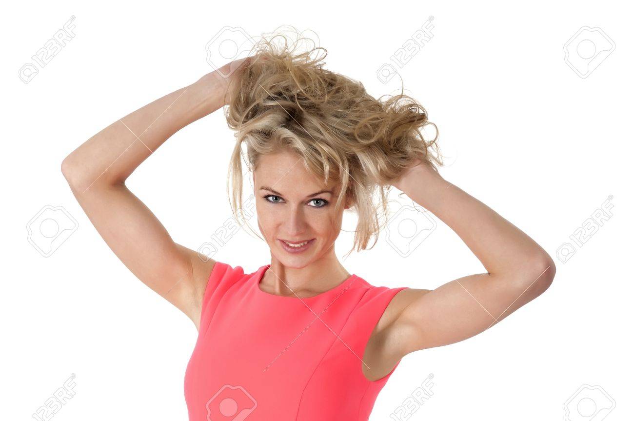 逆立つ髪と金髪の若い女性 の写真素材 画像素材 Image 逆立つ髪と金髪の若い女性 の写真素材 画像素材 Image