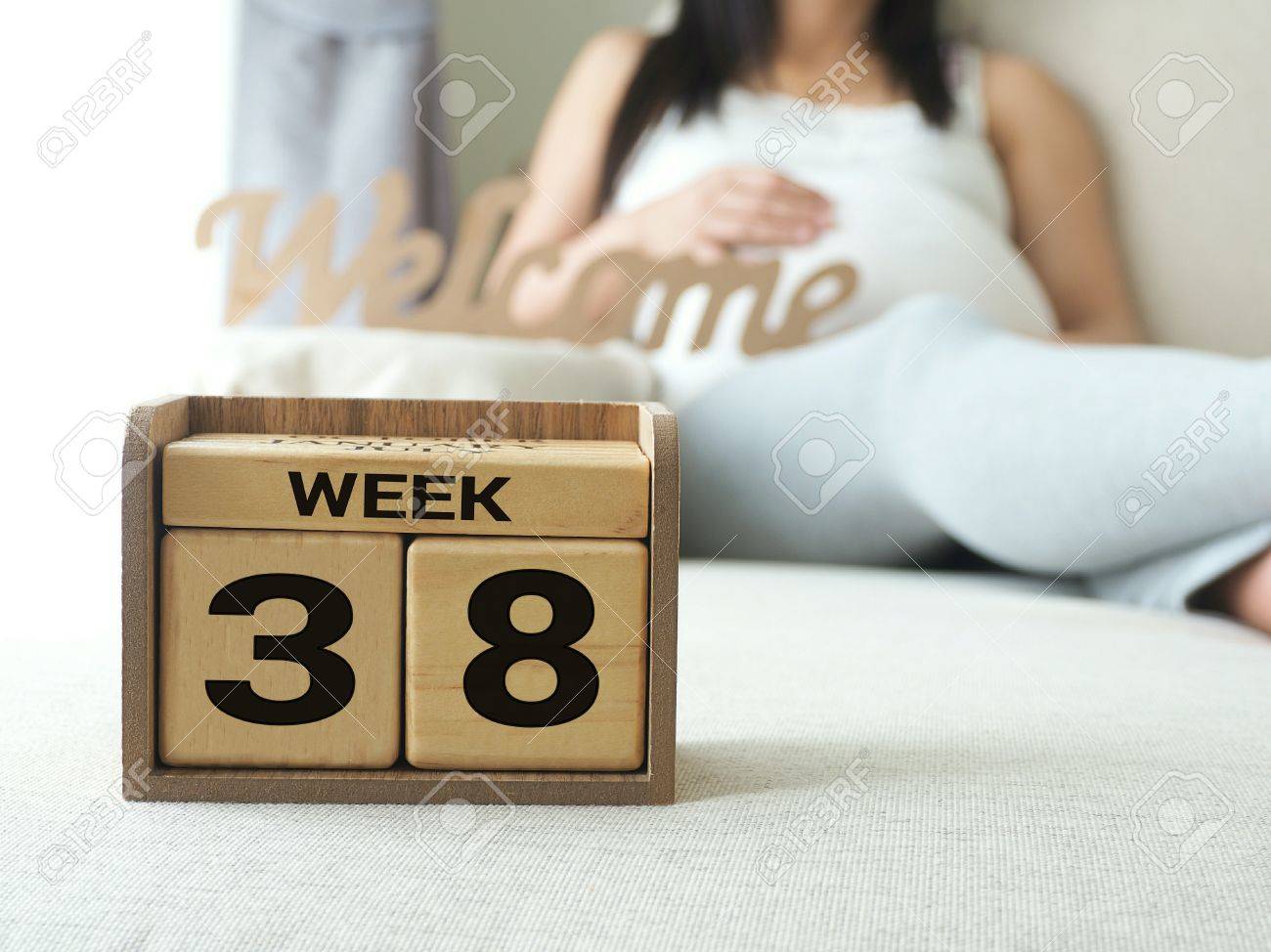 calendar with weeks 38 of pregnant with pregnancy woman background pregnancy weeks calender
