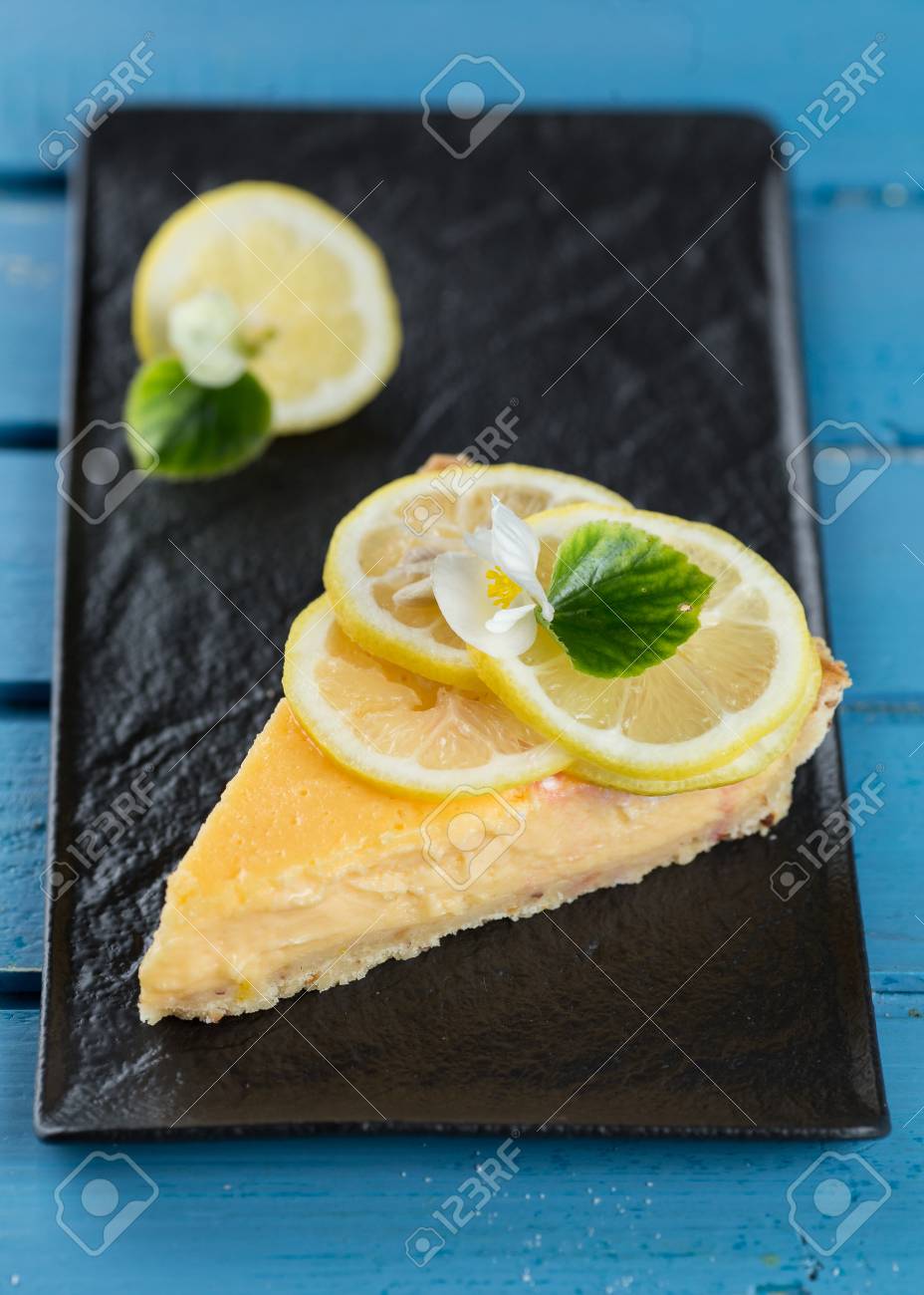 Piece of tasty lemon pie - Lemon Tart - 105868238 Piece of tasty lemon pie - Lemon Tart - 105868238