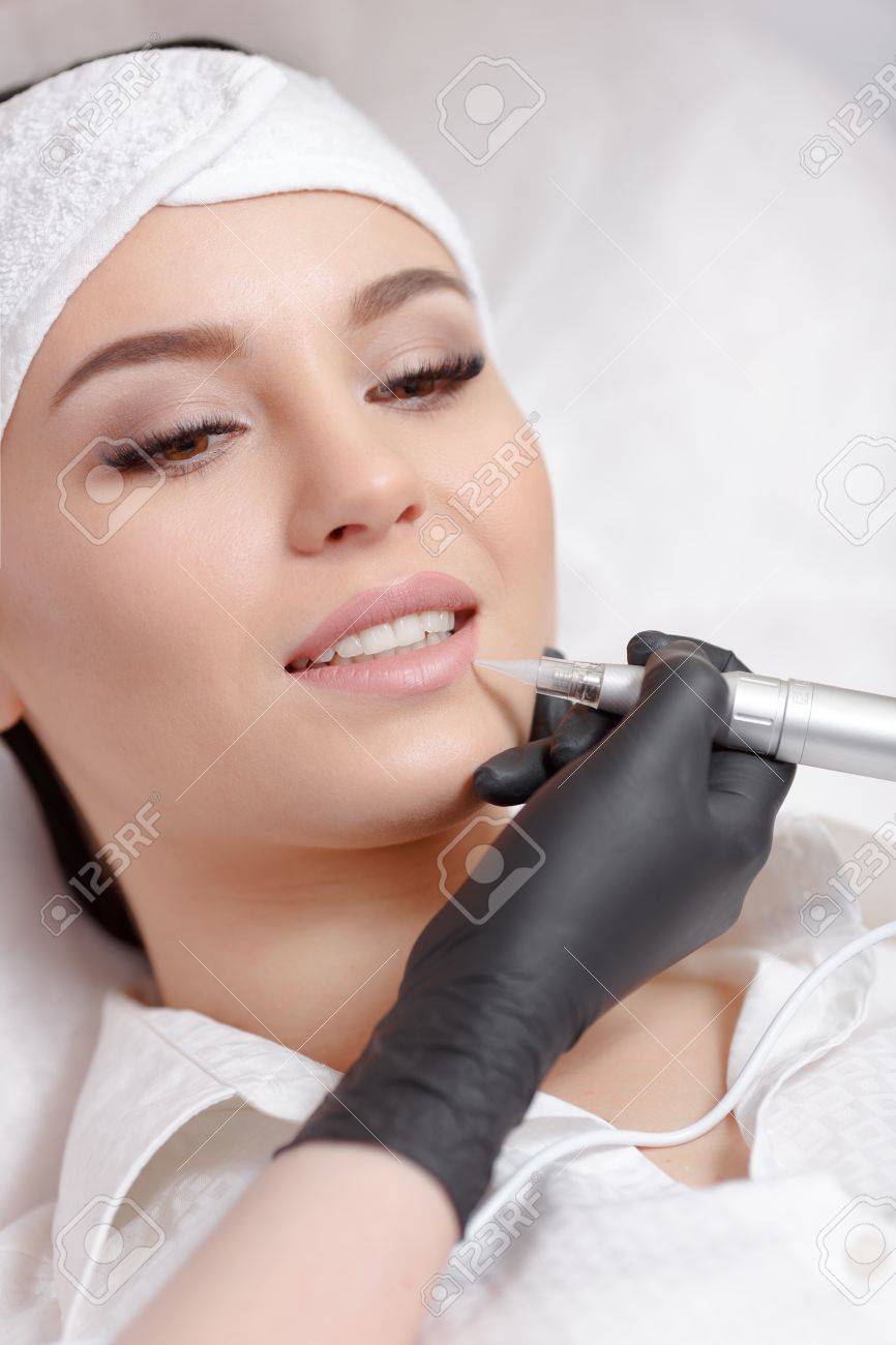 Permanent makeup lips - 70502215 Permanent makeup lips - 70502215