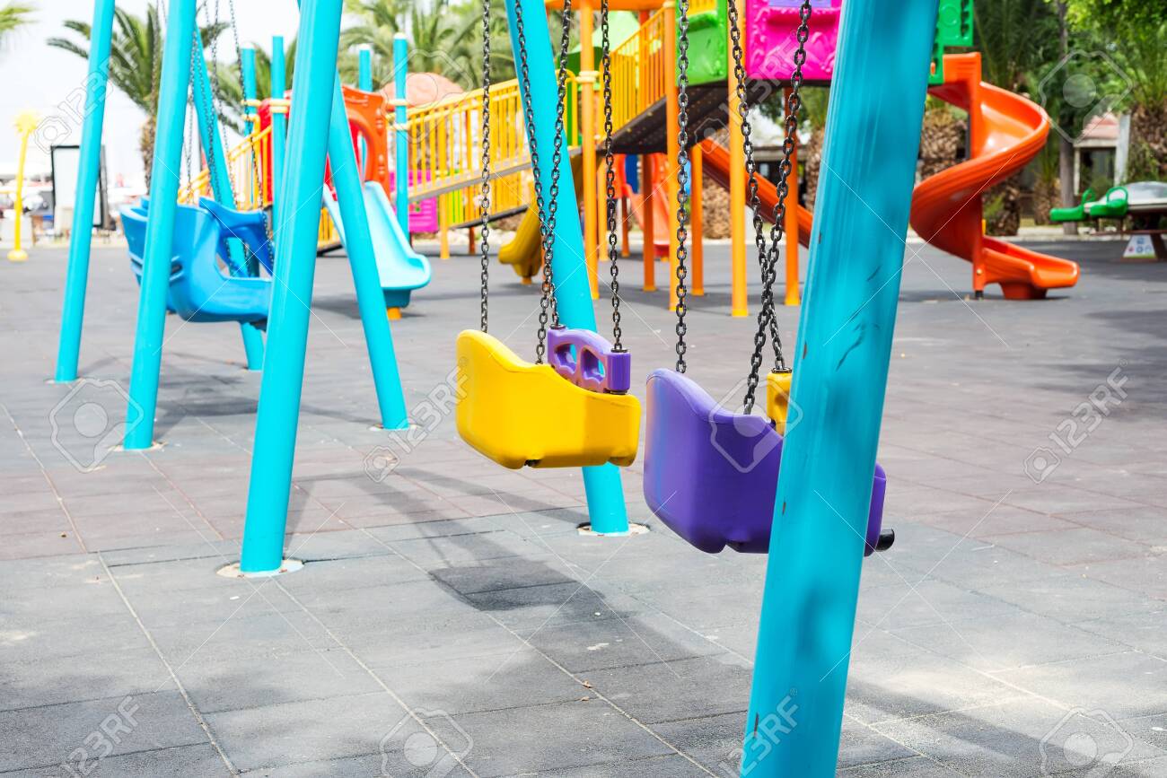 childrens play swings