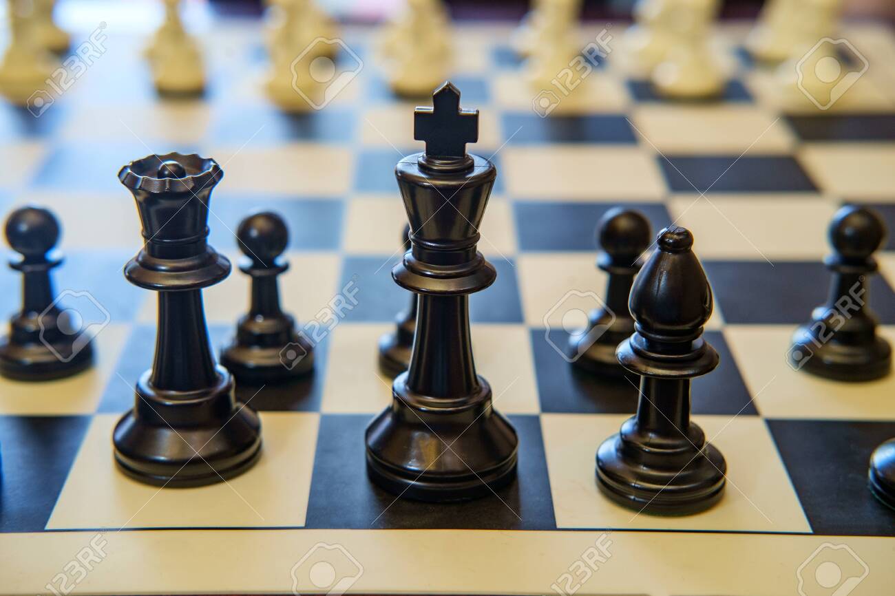 chess table set up