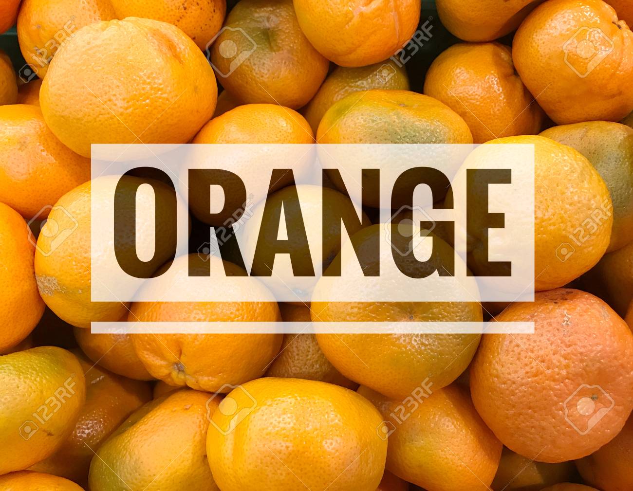 新鮮なオレンジ 食べ物の背景にオレンジ色の言葉 の写真素材 画像素材 Image 3842
