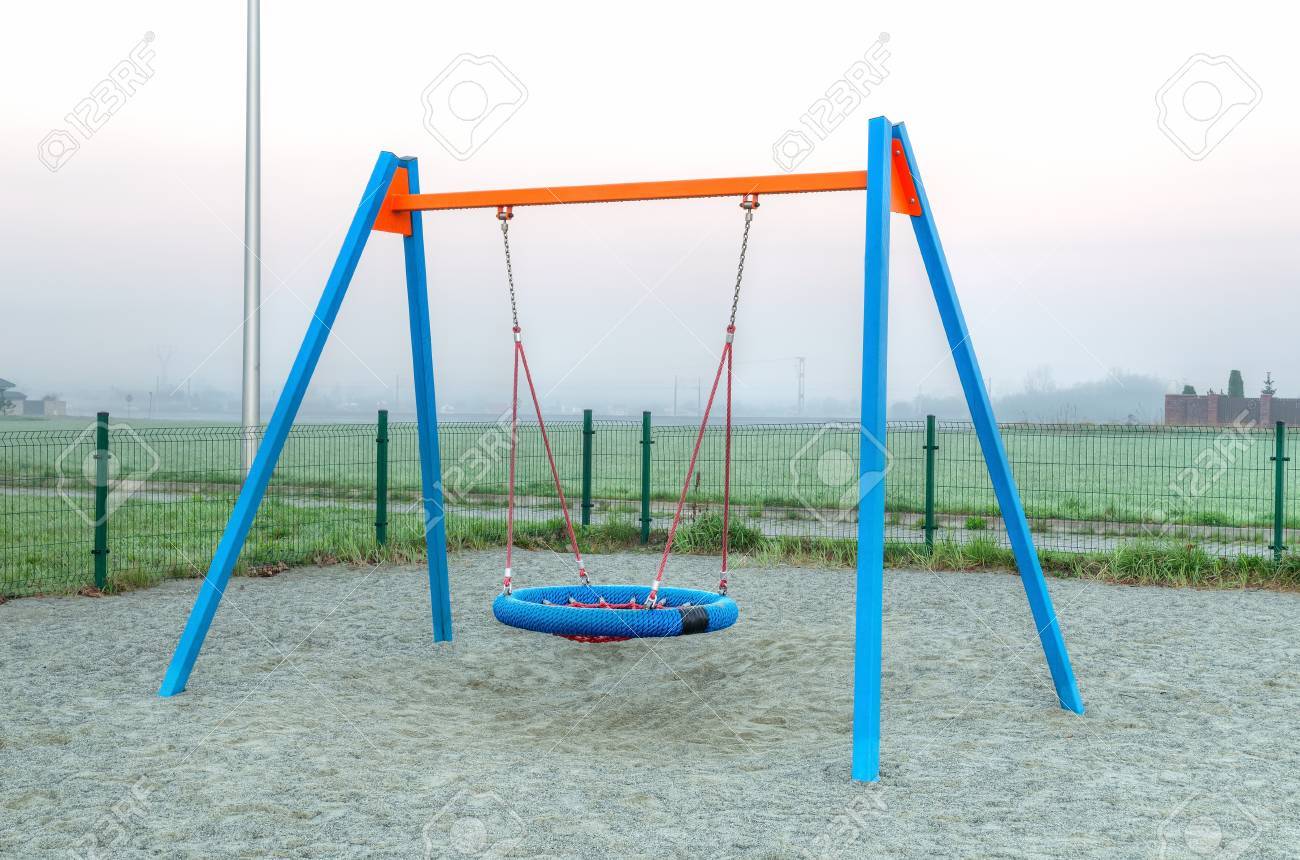 childrens play swings