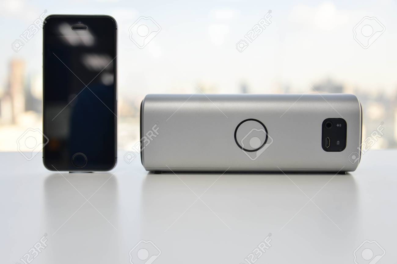 mobile connected speaker