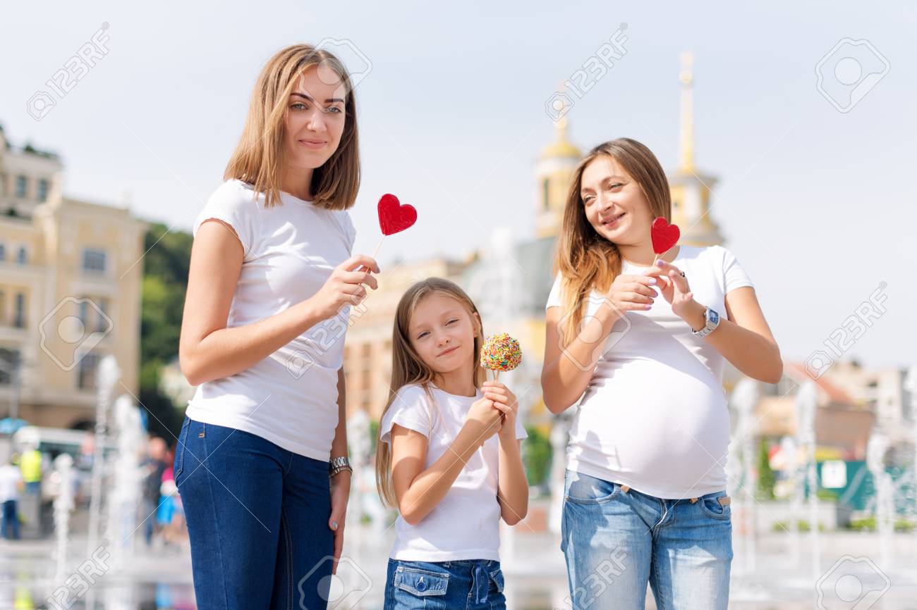 Mom and daughter lesbian vacation ххх 