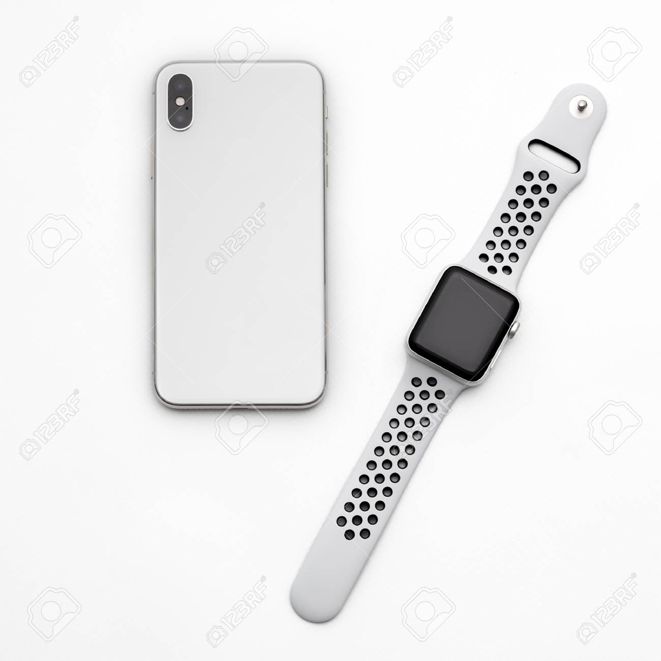 white iphone watch