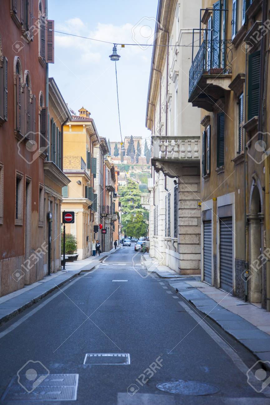 イタリアの街並みの写真 の写真素材 画像素材 Image