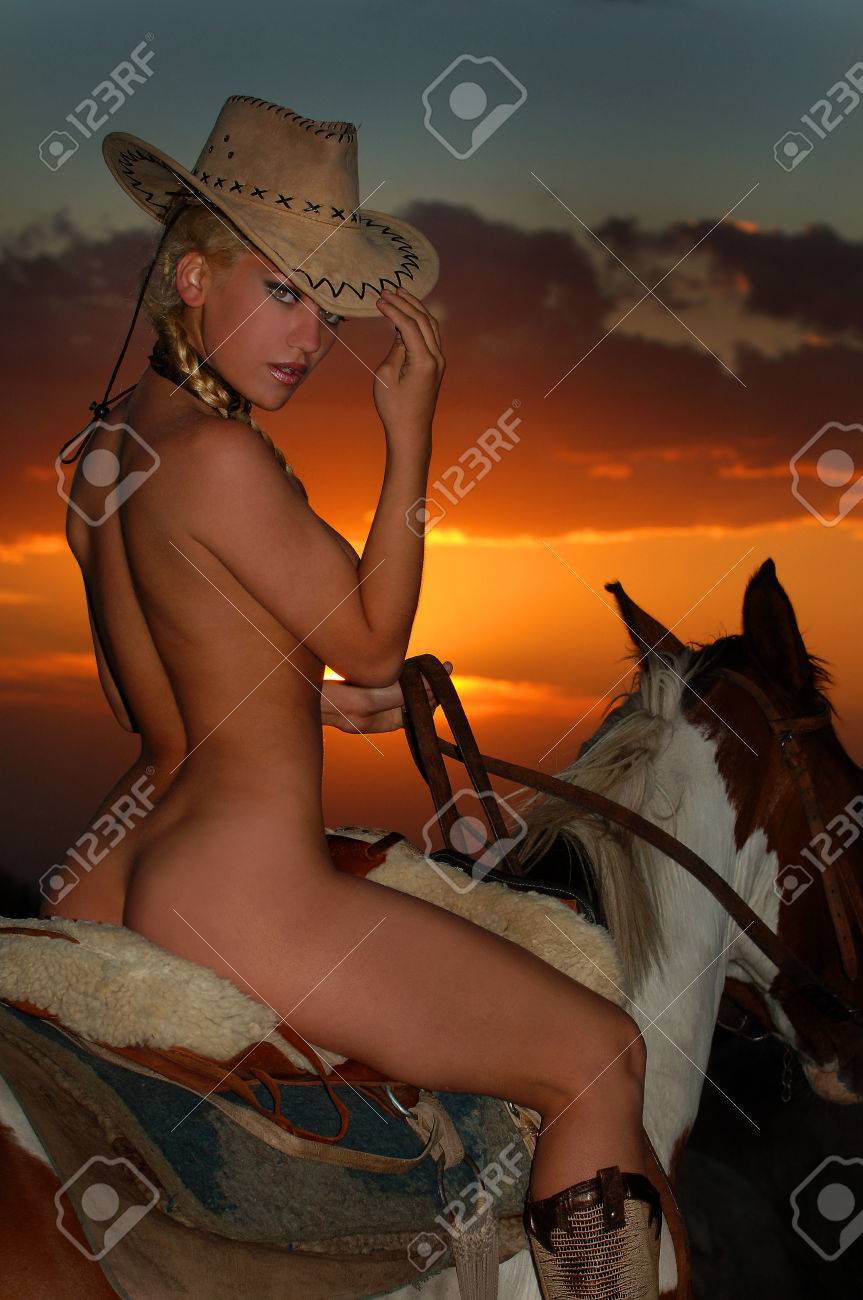 young naked girls and horses