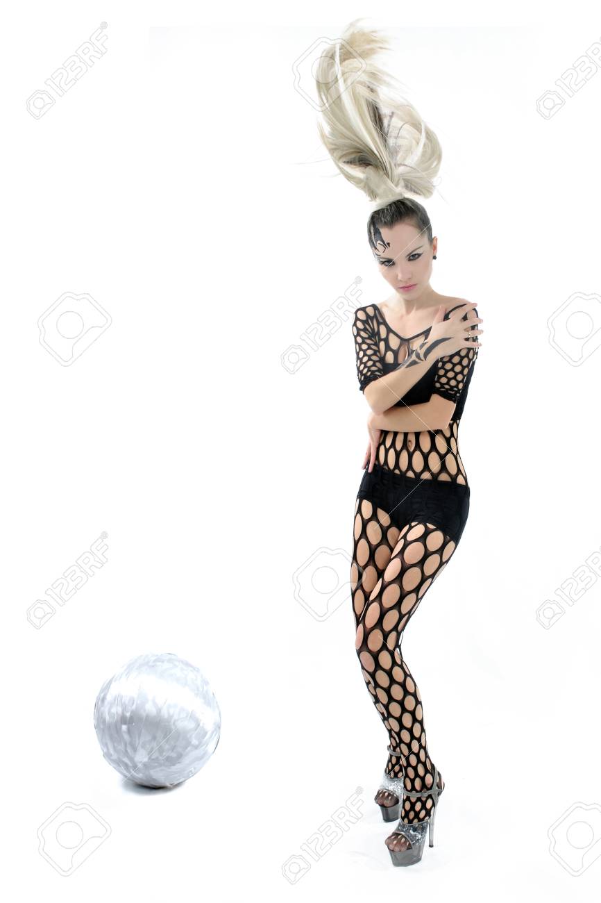 アクロバティックなポーズがセクシーな衣装で白い背景でポーズ美しい少女 の写真素材 画像素材 Image