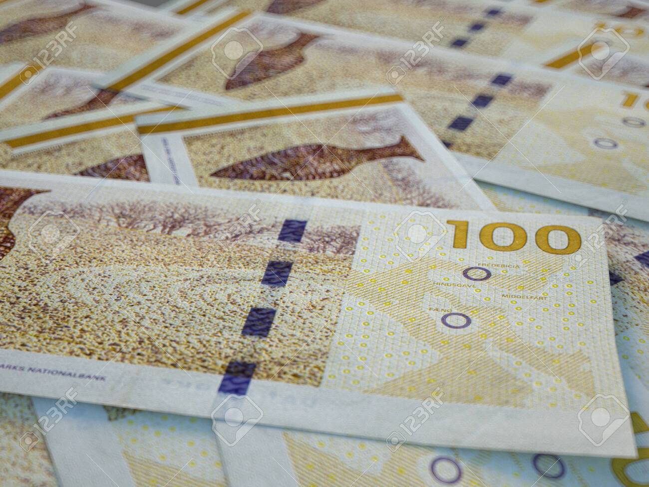 デンマーククローネ。デンマーク、グリーンランド、フェロー諸島の通貨。財務背景。DKK.の写真素材・画像素材 Image 131913830