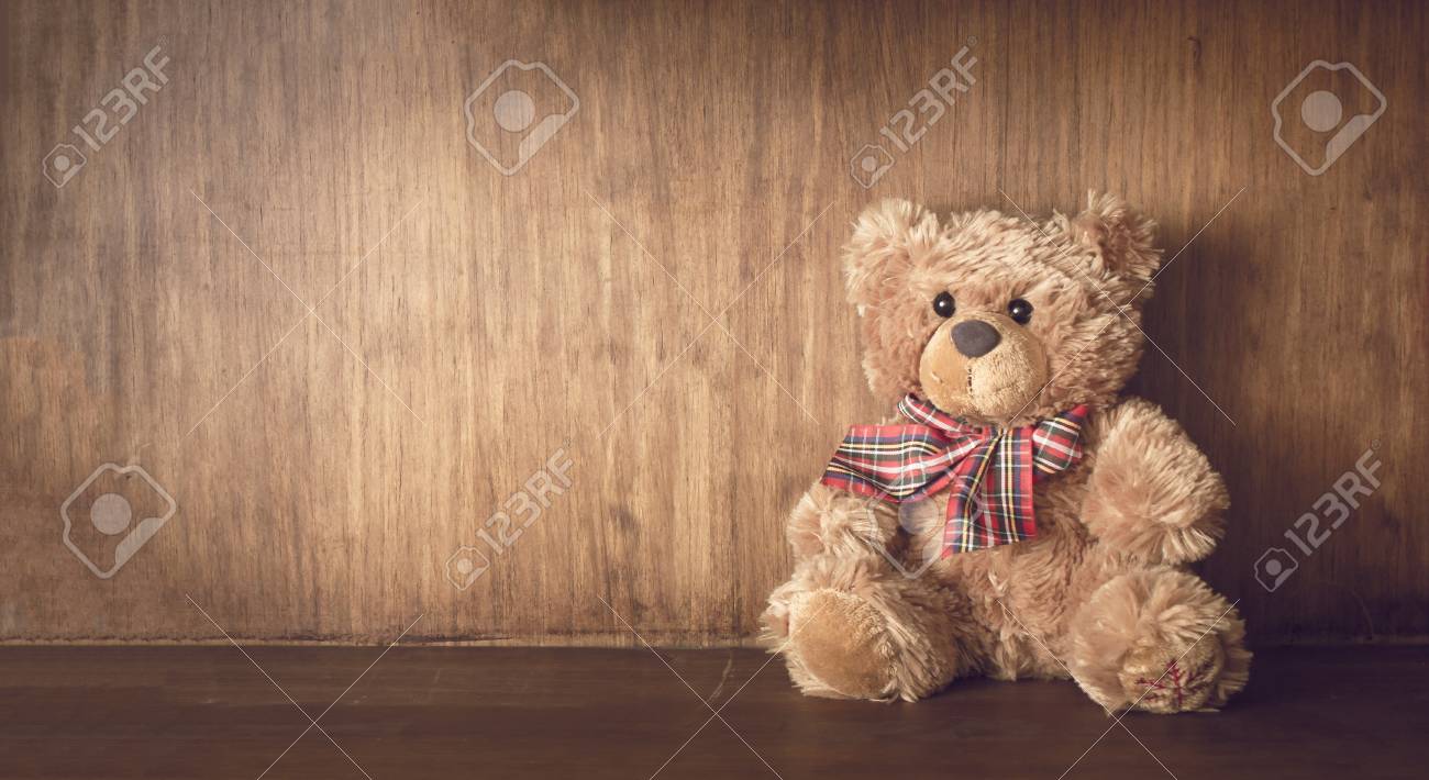 teddy bear shelf