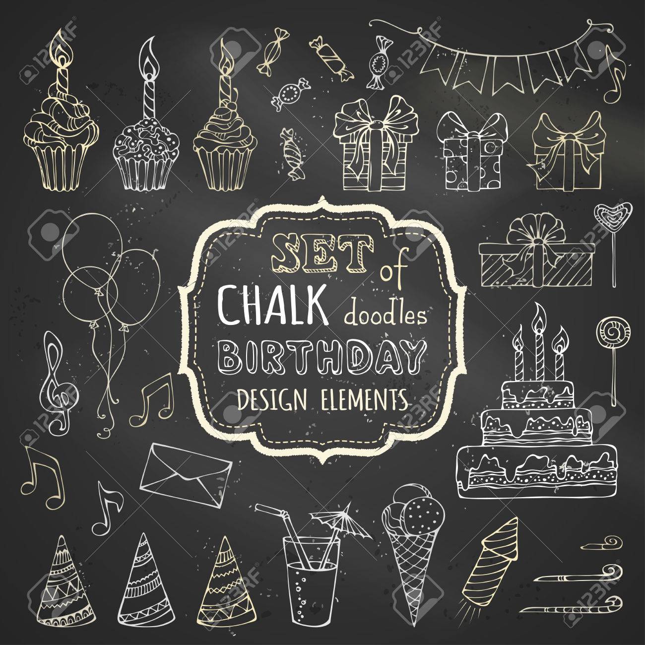 誕生日の手描きデザインした要素のセットをチョークします ベクトル チョーク花輪や風船 音楽ノート ギフト ボックス パーティの破裂 ケーキや キャンディー 誕生日のパイ パーティの帽子と黒板背景の落書きデザイン要素 のイラスト素材 ベクタ Image