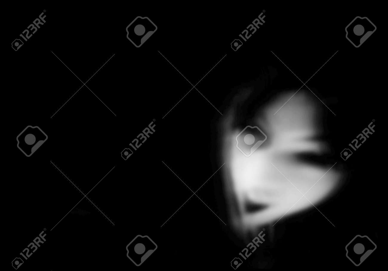明白な背景に幽霊のような図 の写真素材 画像素材 Image