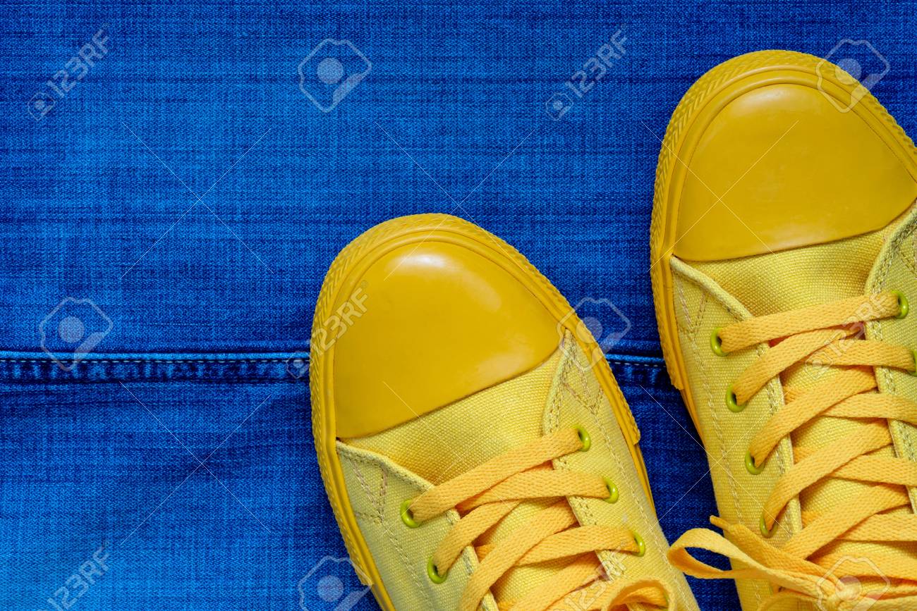 yellow gym shoes