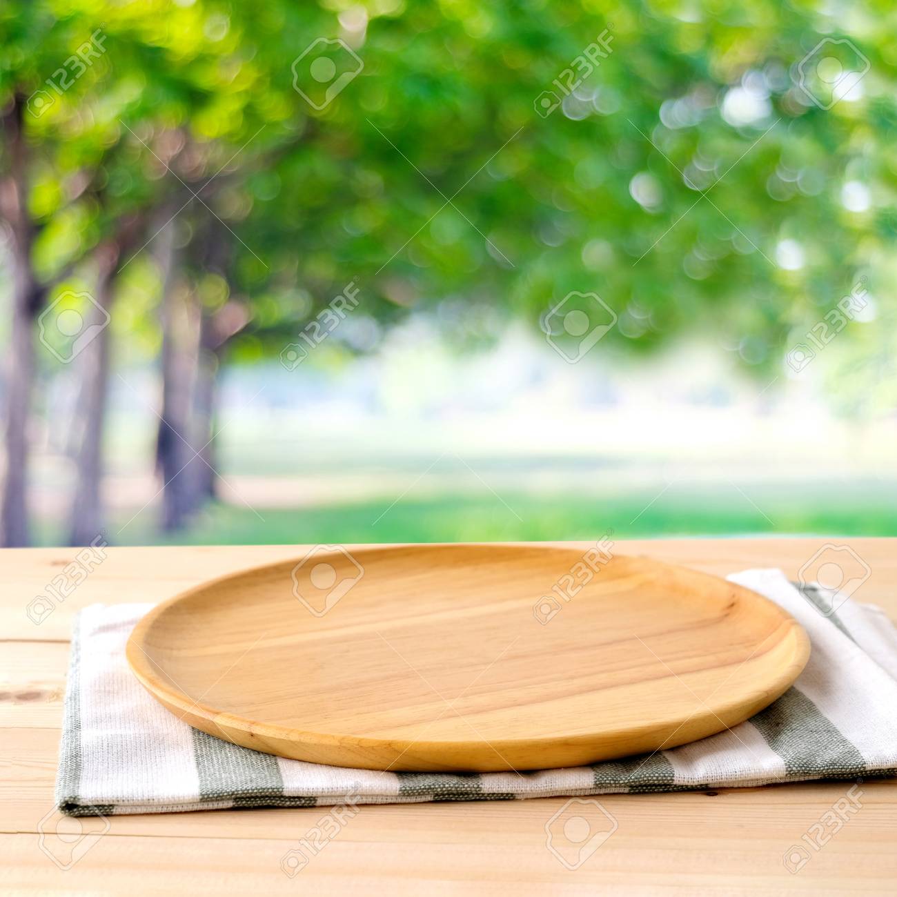 empty round wooden tray