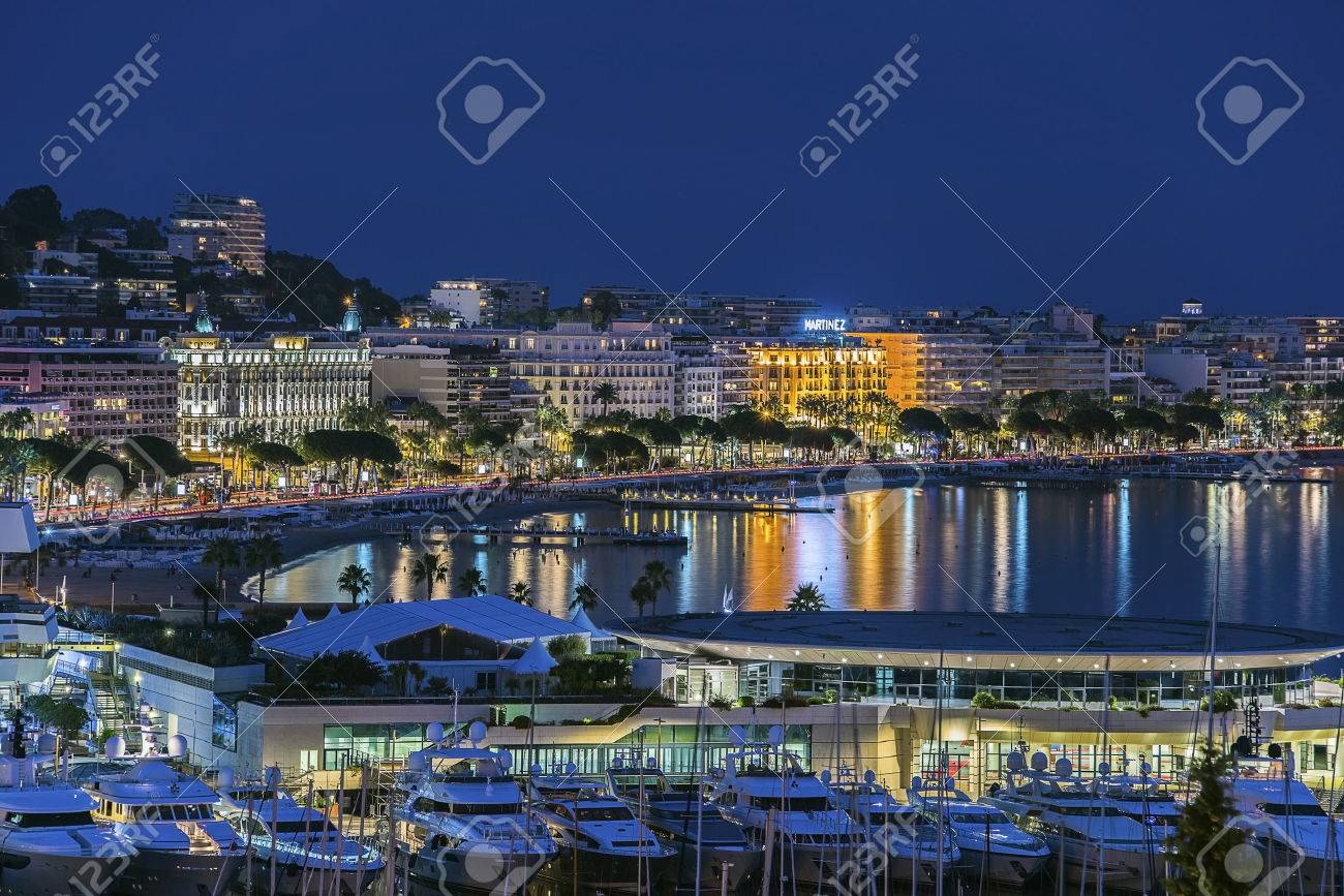 Cannes twilight - 32297478 Cannes twilight - 32297478