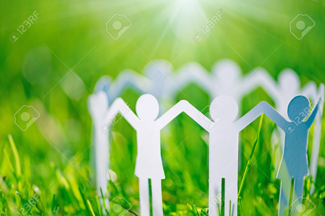 Group Of Paper People Holding Hands Together Concept Of Social Help In Group Team Concept Lizenzfreie Fotos Bilder Und Stock Fotografie Image
