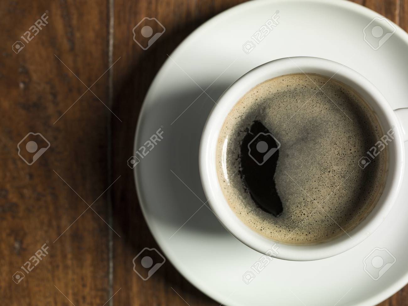 コーヒー カップ 上からの眺め の写真素材 画像素材 Image