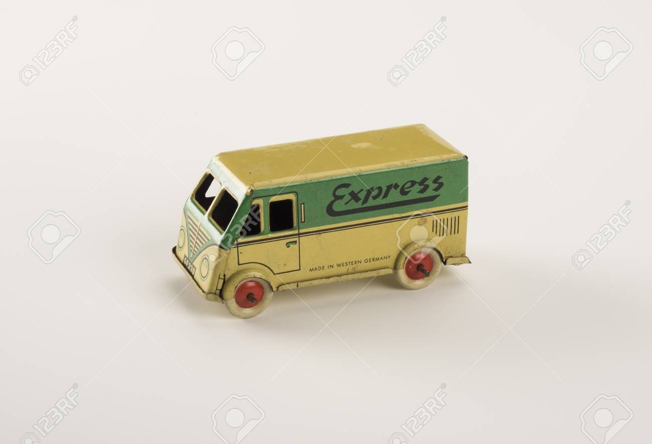 vintage tin model cars
