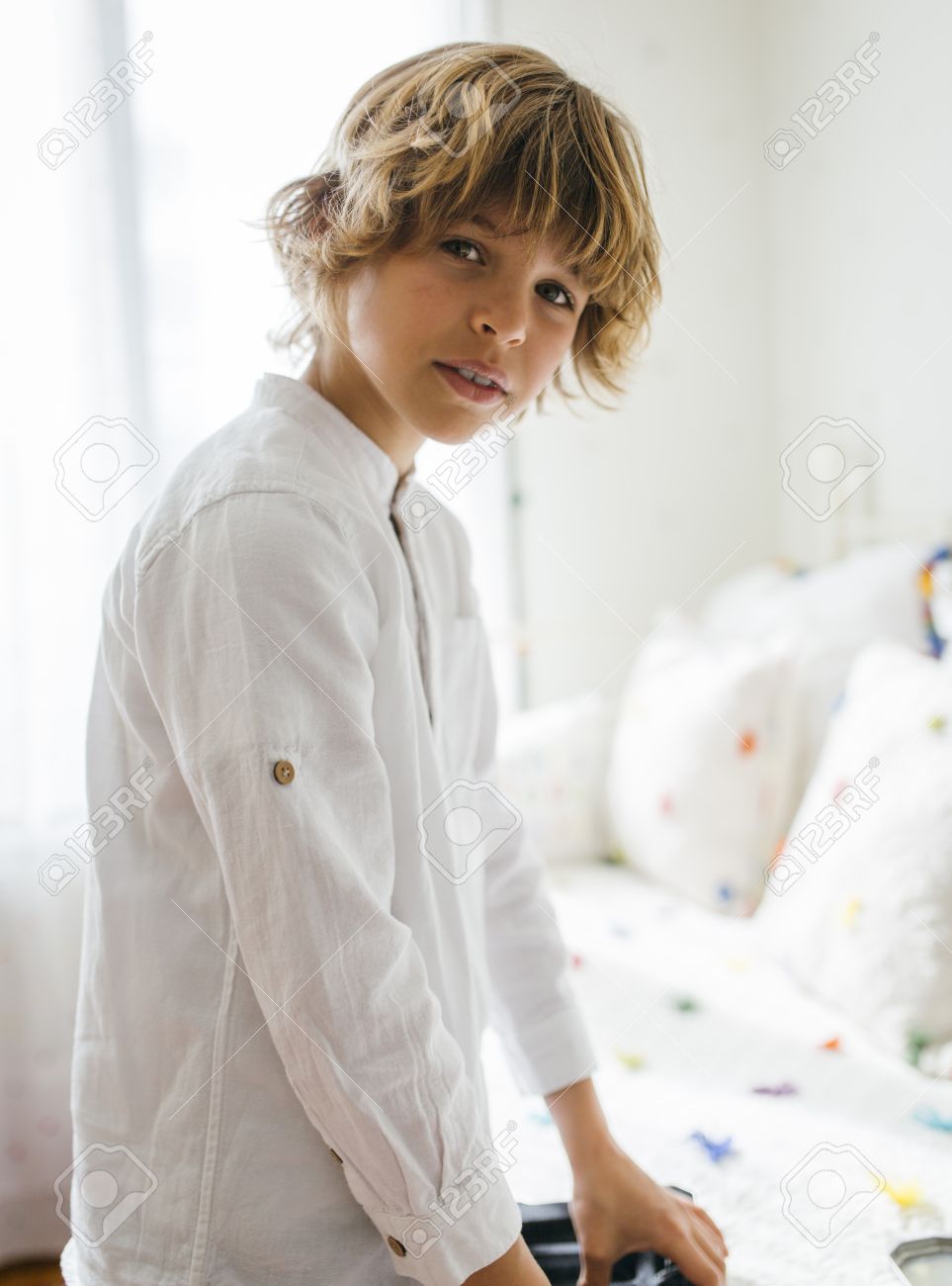 金髪美少年の肖像画 の写真素材 画像素材 Image